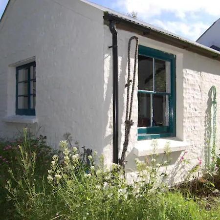 Appartement Tiny Cosy Snug à Manorowen Extérieur photo