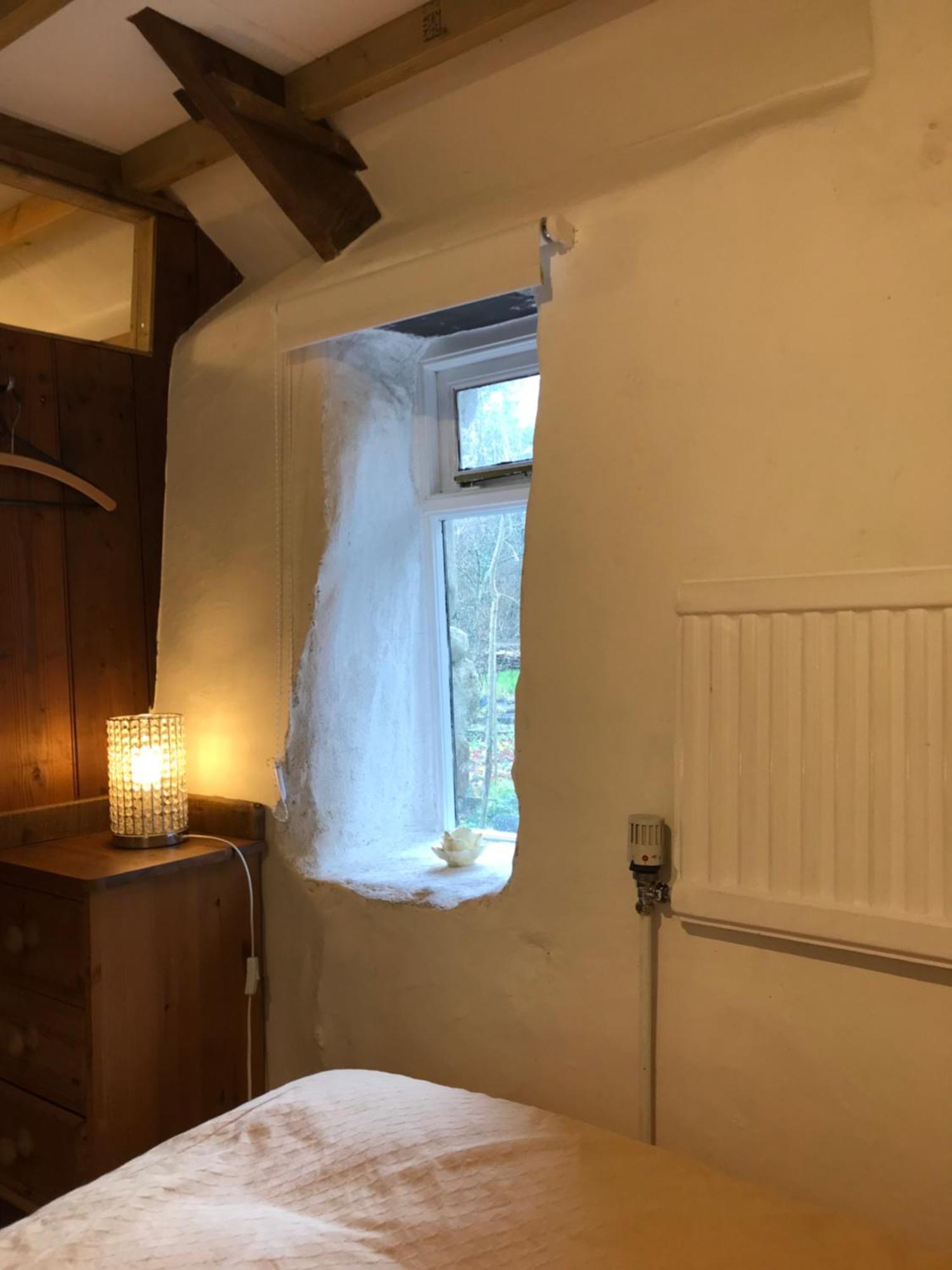 Appartement Tiny Cosy Snug à Manorowen Extérieur photo